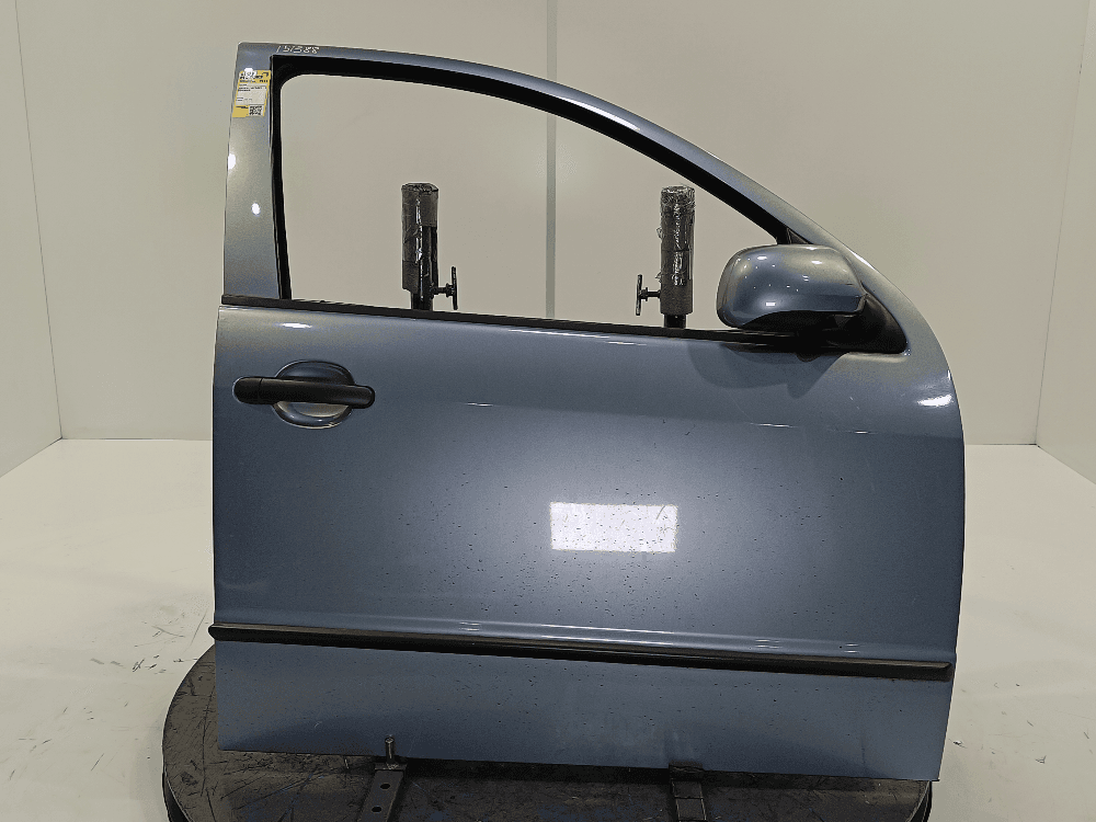 Дверь передняя правая к Skoda Fabia 1 (99-04)