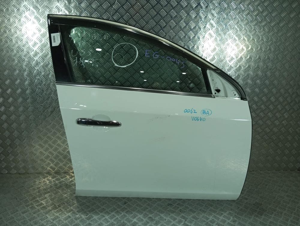 Дверь передняя правая к Volvo V60 1 (10-13)