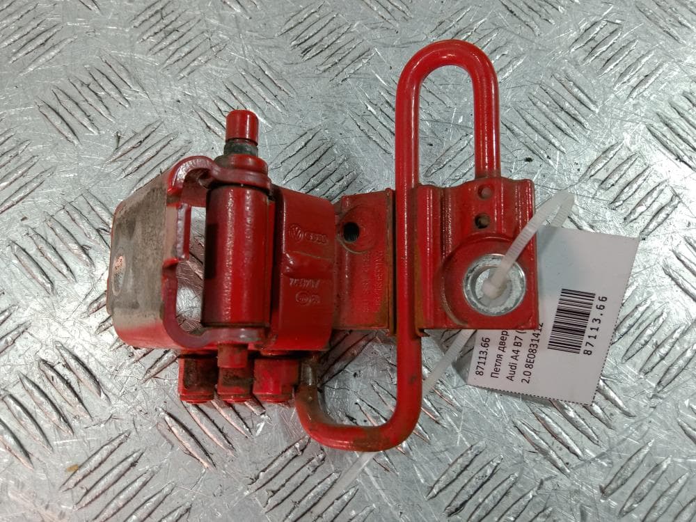 Петля двери передней правой к Audi A4 B7 (04-09)