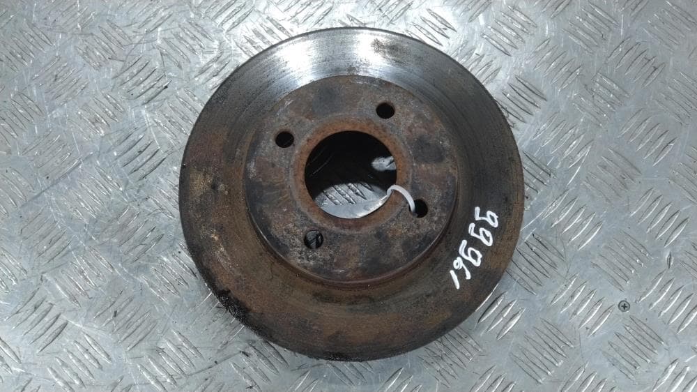 Диск тормозной передний к Nissan  Note E11 (05-09)