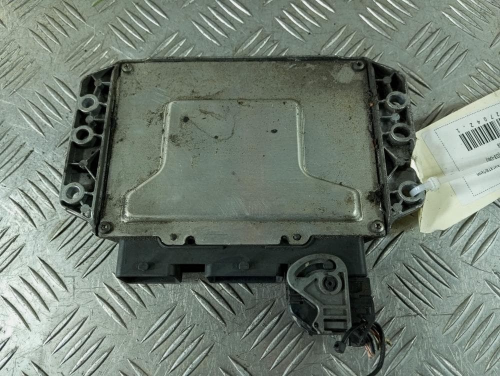 Блок управления двигателем к Renault Scenic 2 (03-06)