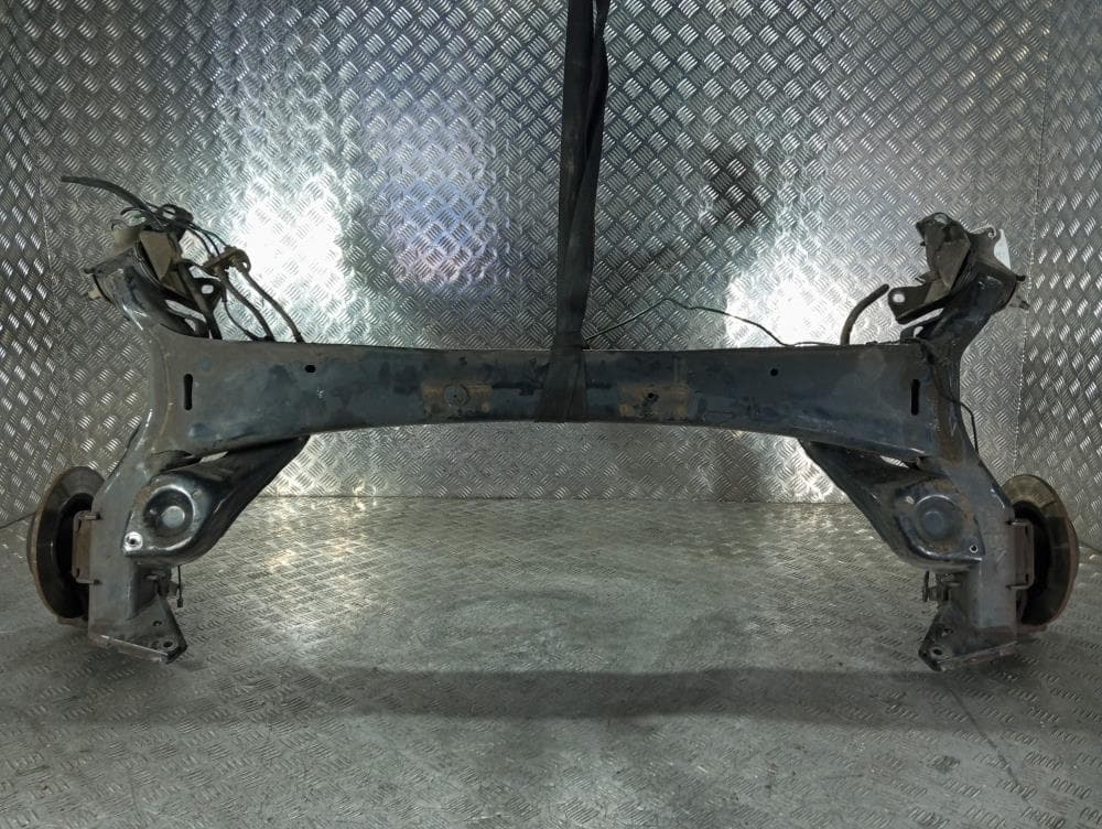 Балка подвески задняя к Renault Scenic 2 (03-06)