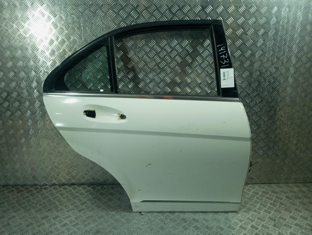 Дверь задняя правая к Mercedes C Class W204/S204/C204 (07-12)