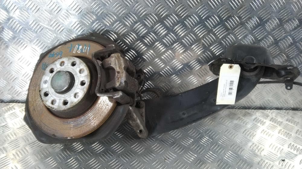 Кулак задний правый к Volkswagen Passat B6 (05-10)