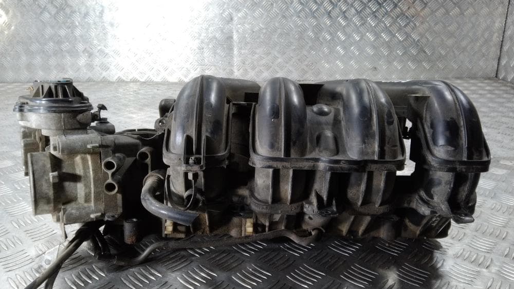 Коллектор впускной к Volvo V50 (03-10)