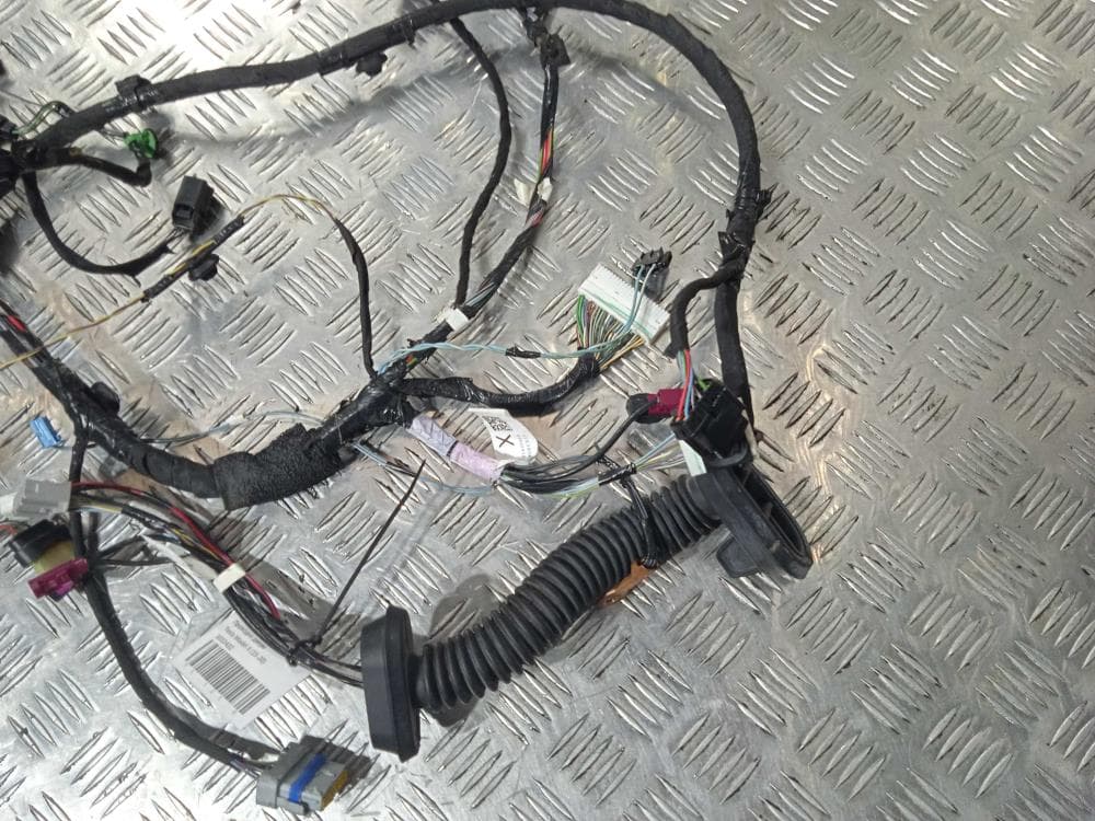 Проводка двери к Tesla Model X (15-21)