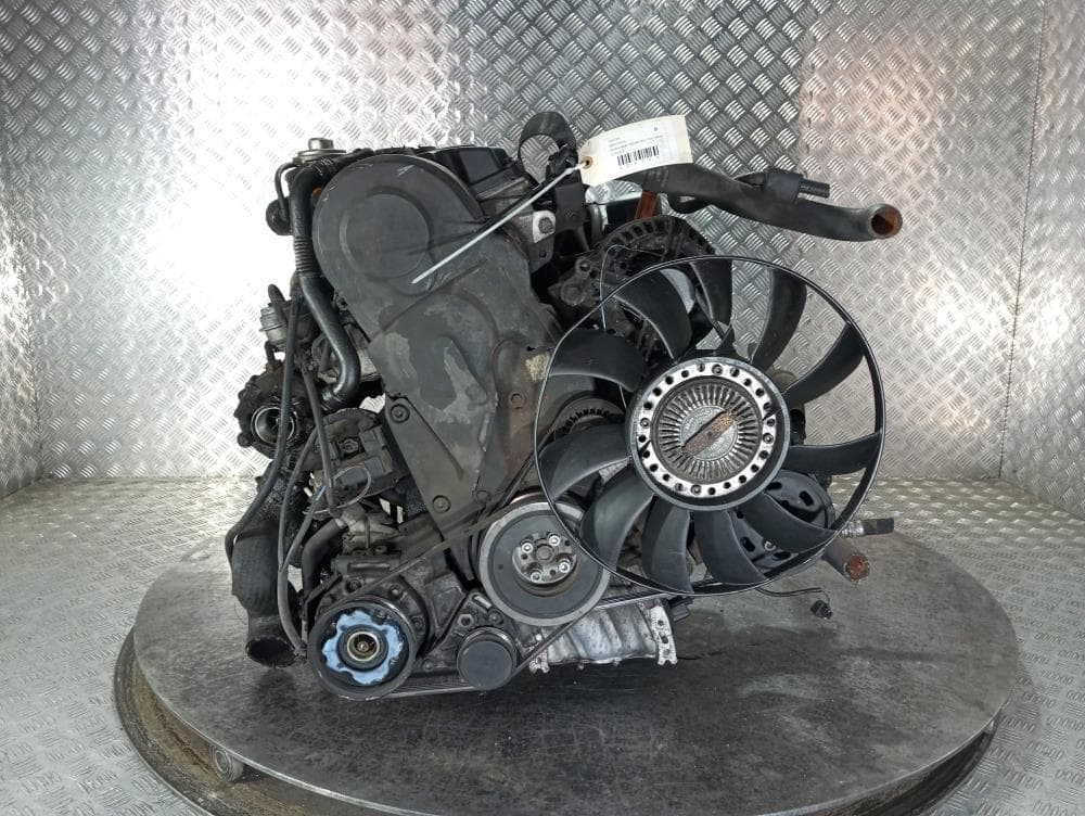 Двигатель к Audi A4 B6 (01-05)
