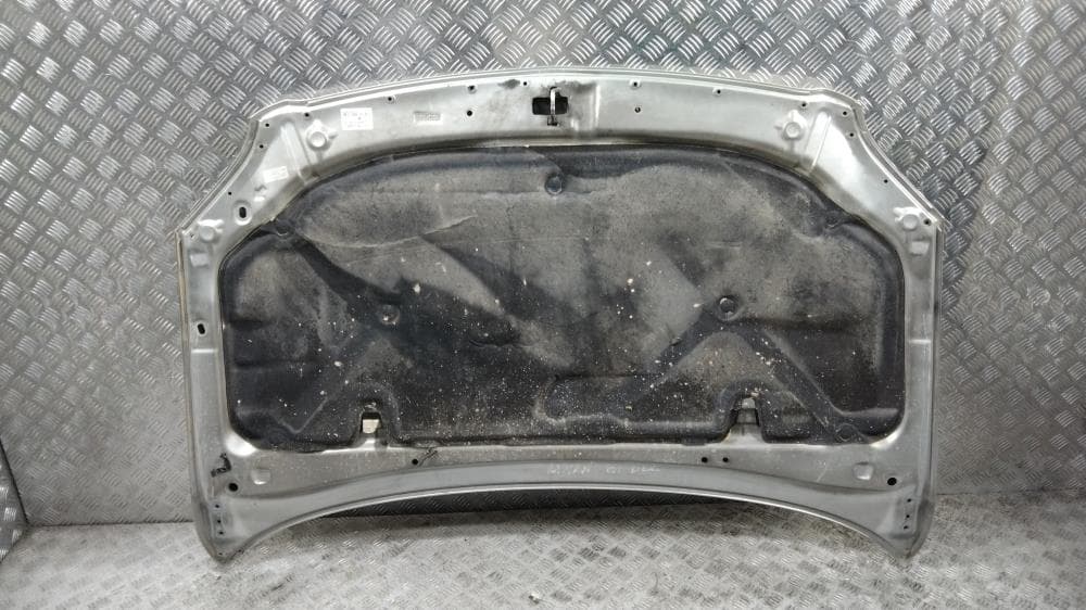 Капот к Toyota Avensis 2 (03-06)