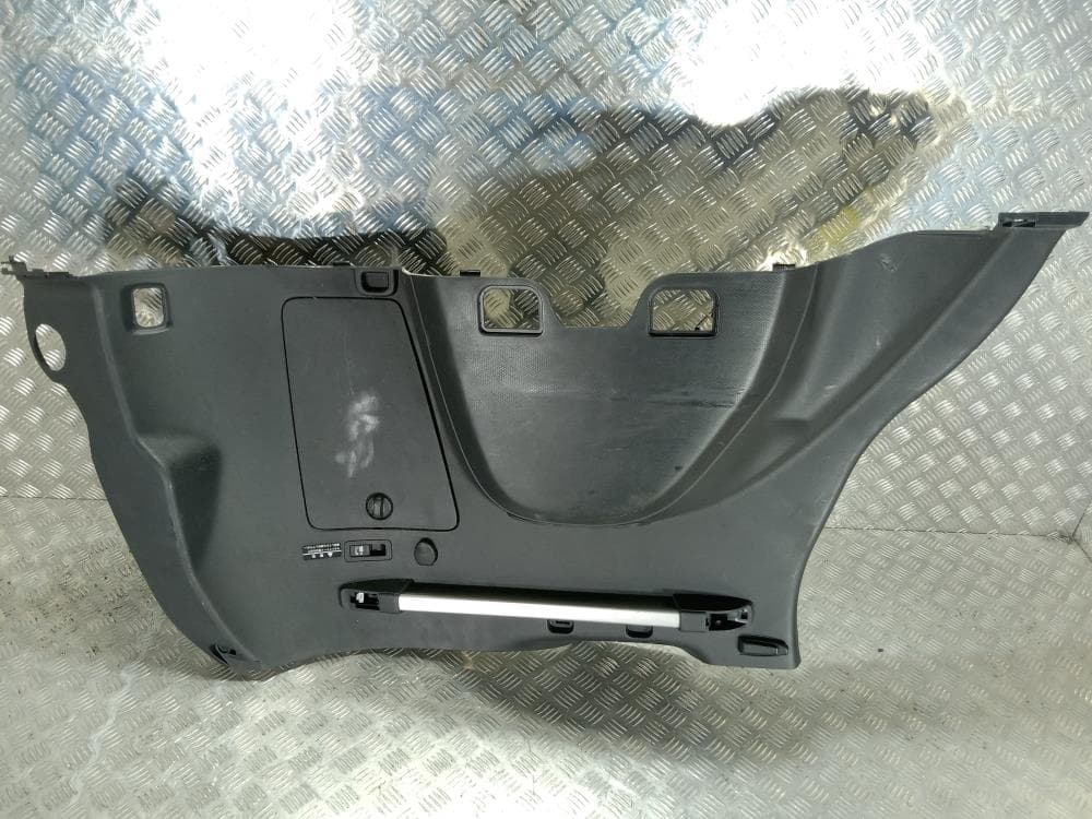 Пластик багажника к Mitsubishi Outlander 2 (07-10)