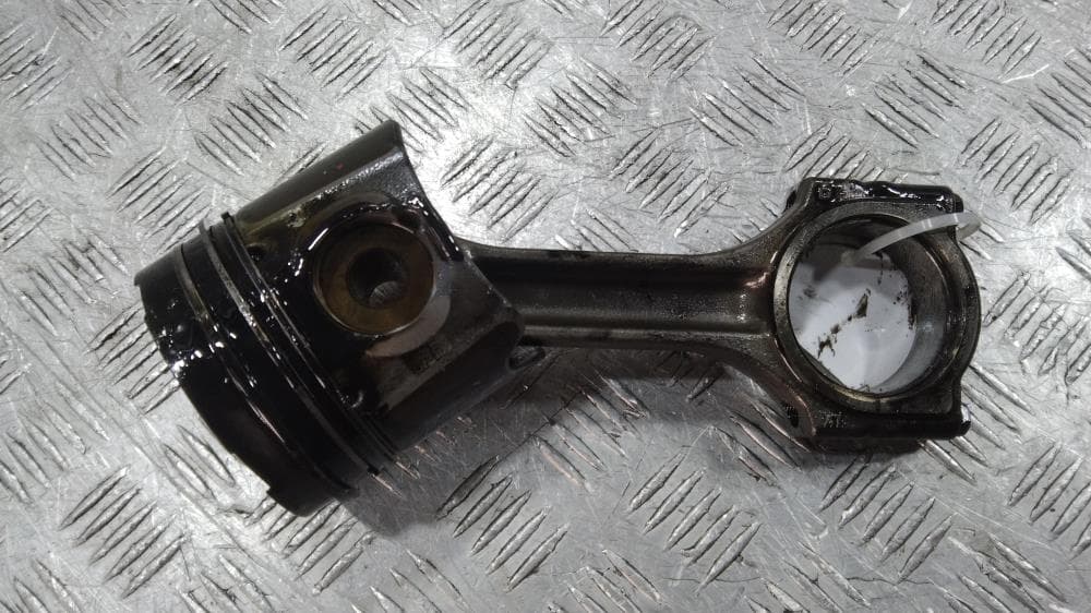 Поршень к Renault Master 2 (98-03)