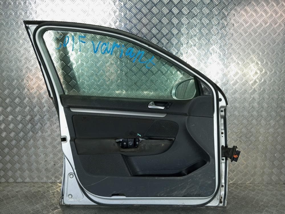 Дверь передняя левая к Volkswagen Golf 5 (03-09)