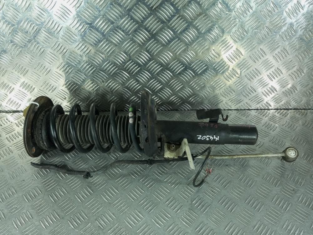 Стойка передняя правая к Volvo S60 2 (10-13)