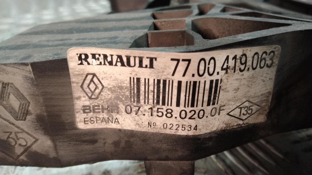 Вентилятор радиатора к Renault Laguna 1 Рестайлинг (98-01)