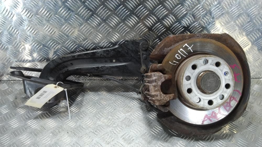 Кулак задний правый к Audi A3 8P/8PA Рестайлинг (04-08)