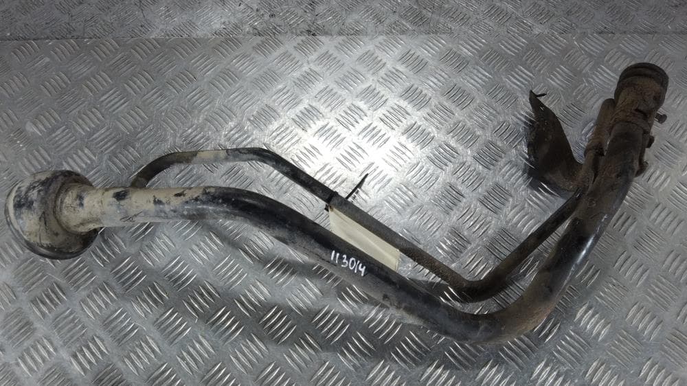 Горловина топливного бака к Nissan  Almera Tino (00-06)