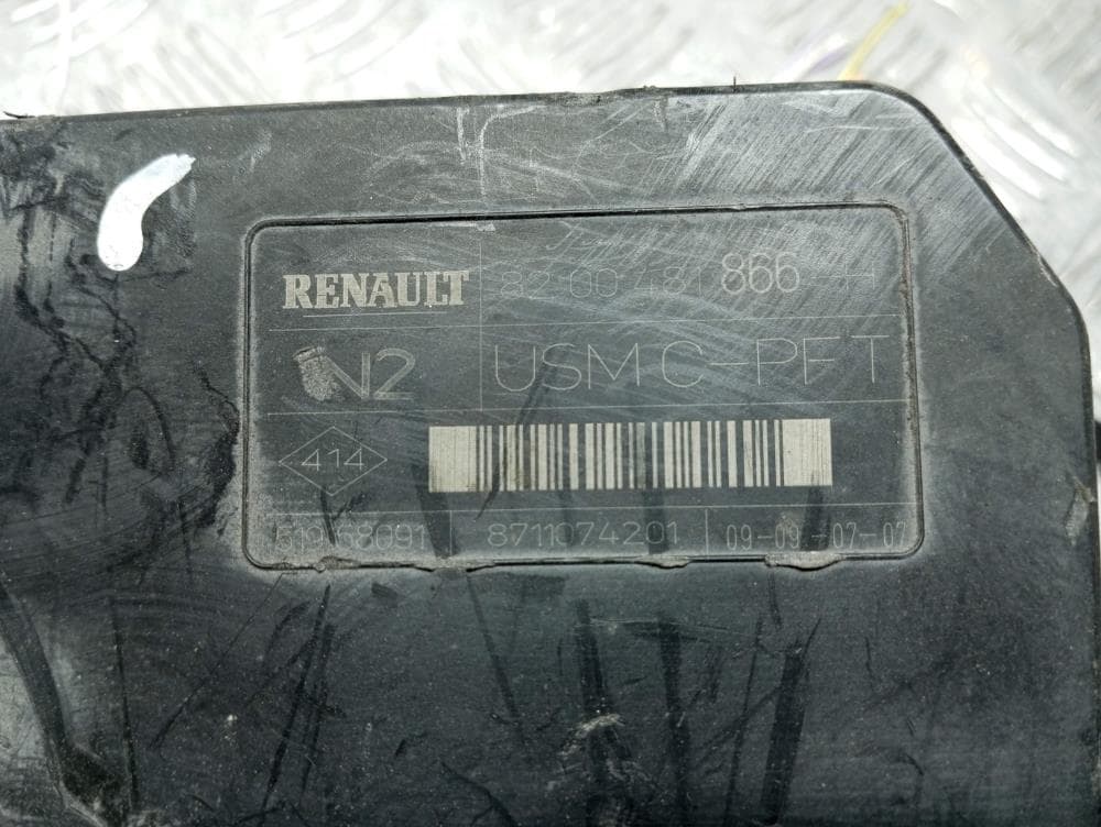 Блок комфорта к Renault Megane 2 (02-06)