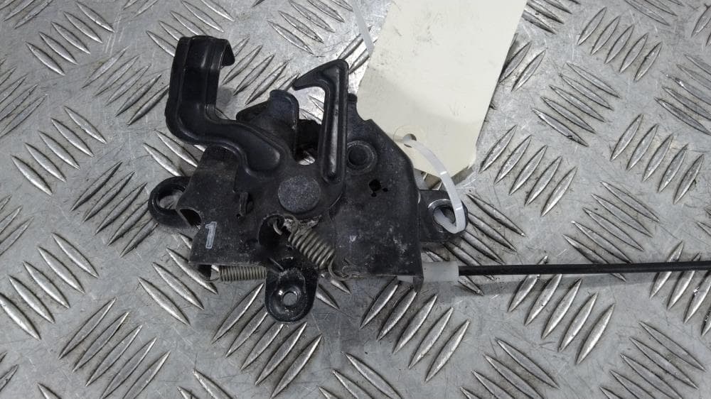 Замок капота к Toyota Yaris 2 (05-09)
