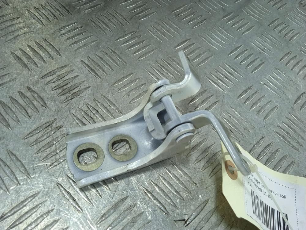 Петля двери передней левой к Chevrolet Volt 1 (10-15)