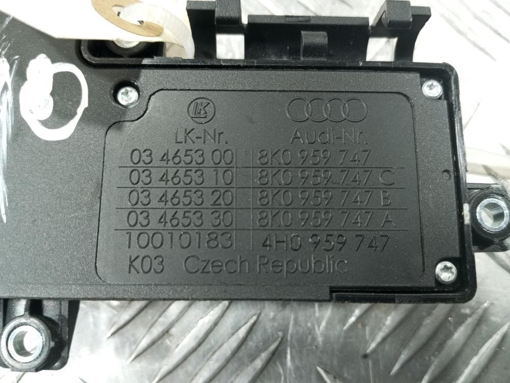 Кнопка регулировки сидения к Audi A4 B8/8K (07-11)