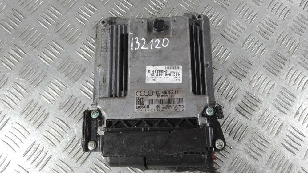 Блок управления двигателем к Audi A4 B7 (04-09)