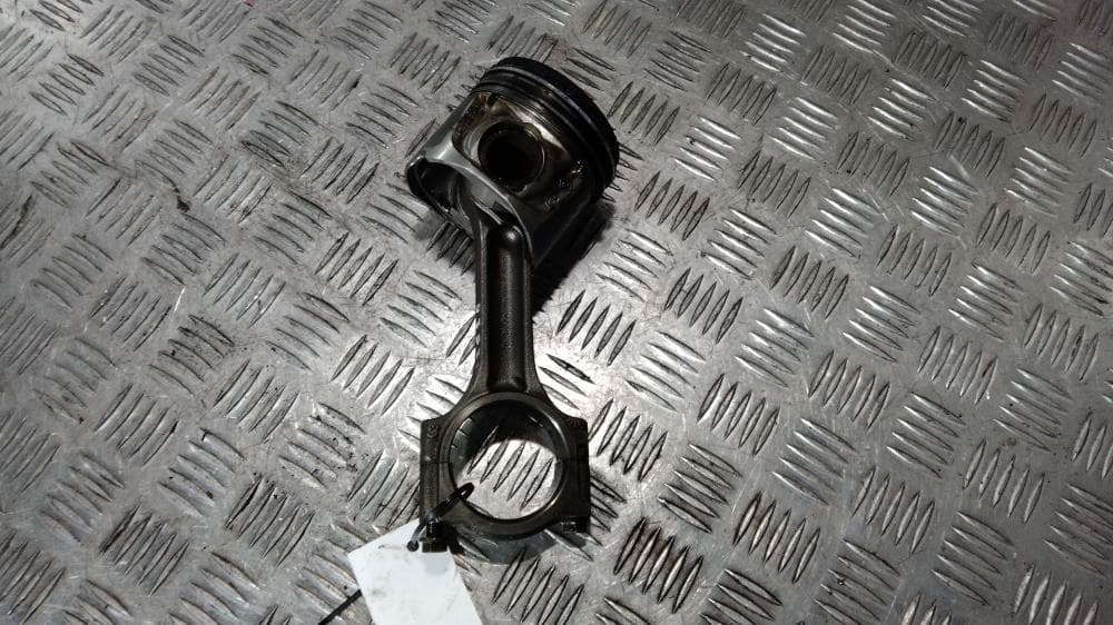 Поршень к Opel Vivaro A (01-14)