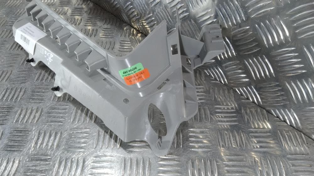 Обшивка багажника к Jeep Grand Cherokee WL (21-24)
