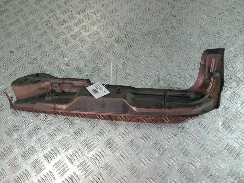 Пыльник крыла переднего левого к Audi A4 B7 (04-09)