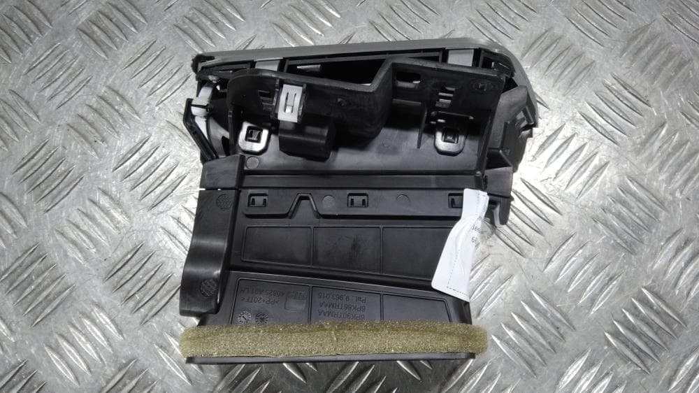 Дефлектор обдува салона к Jeep Grand Cherokee WL (21-24)