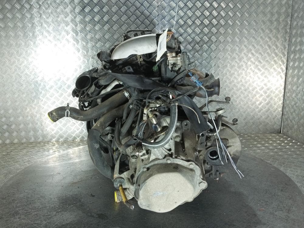 Двигатель к Peugeot 406 Рестайлинг (99-04)
