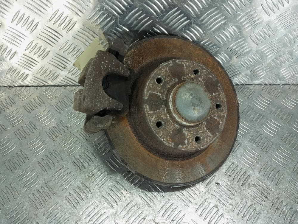 Кулак задний правый к Renault Megane 3 (08-14)