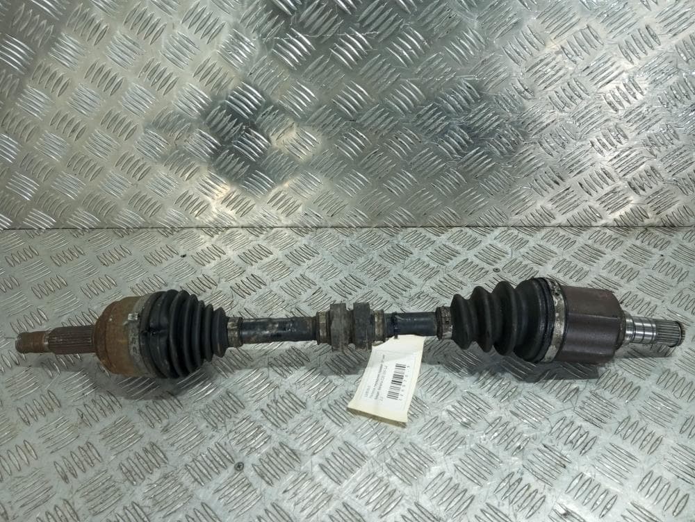 Полуось передняя правая (приводной вал, ШРУС) к Nissan  Serena C25 (05-12)