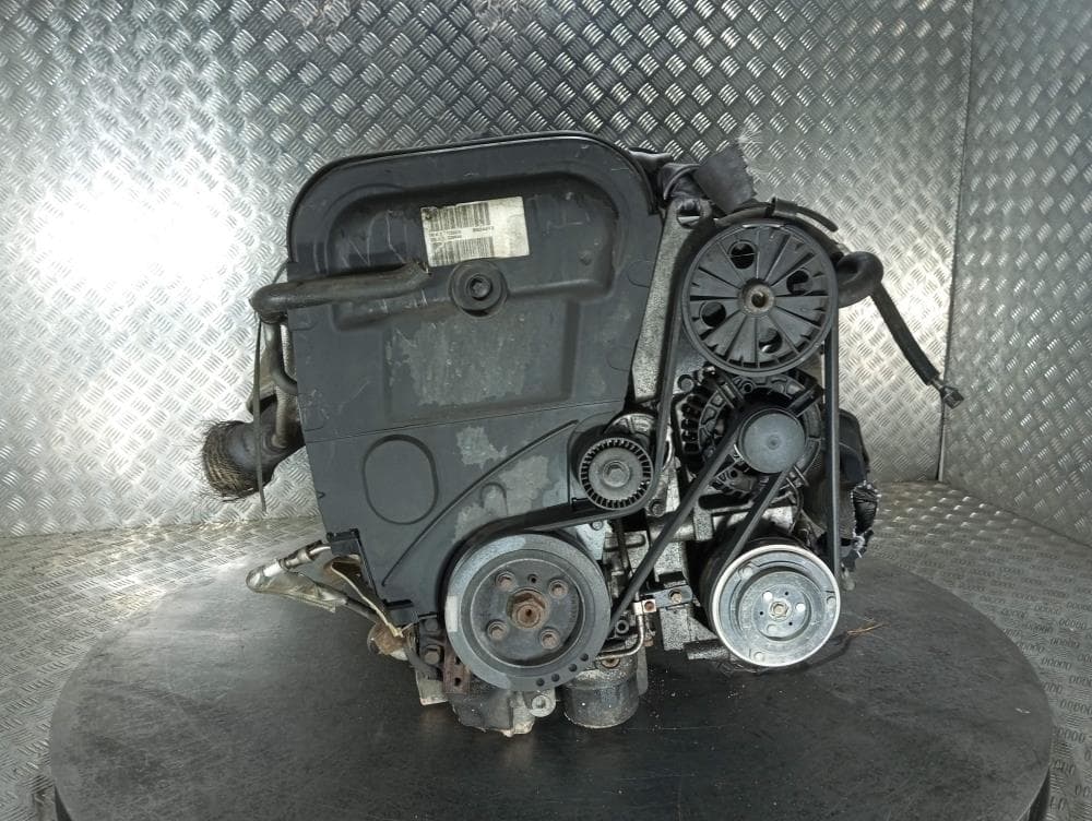 Двигатель к Volvo S60 1 (00-04)