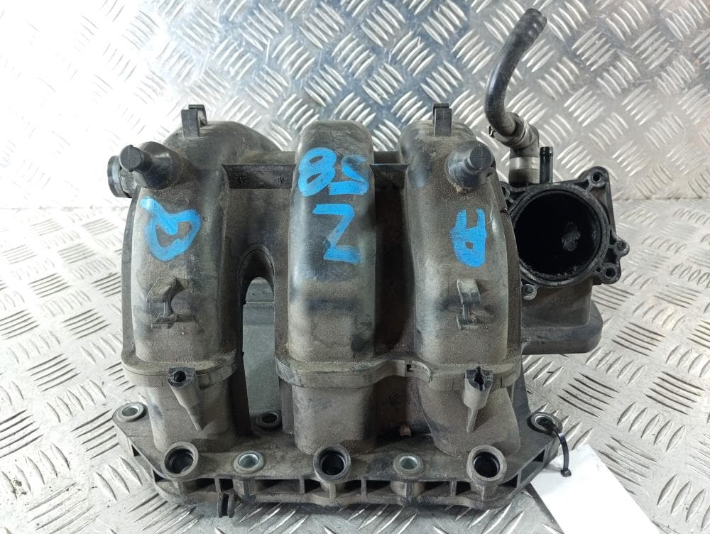 Коллектор впускной к Volkswagen Polo 4 (01-05)