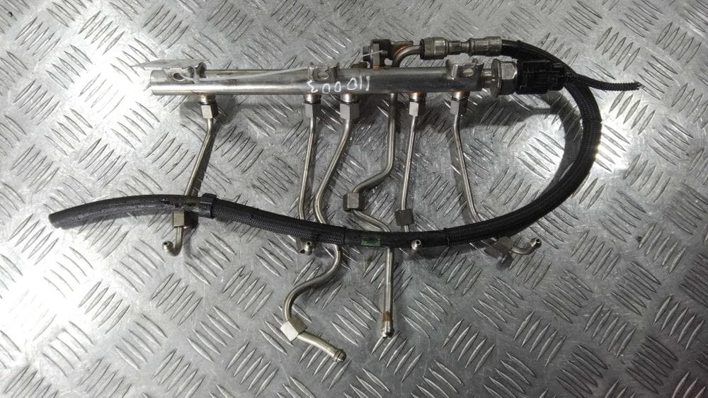 Топливная рампа к BMW 3 E90/E91/E92/E93 (05-10)