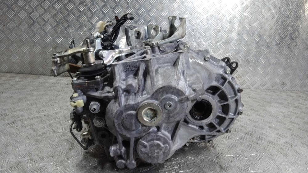 КПП механическая (МКПП) к Toyota Avensis 2 Рестайлинг (06-09)