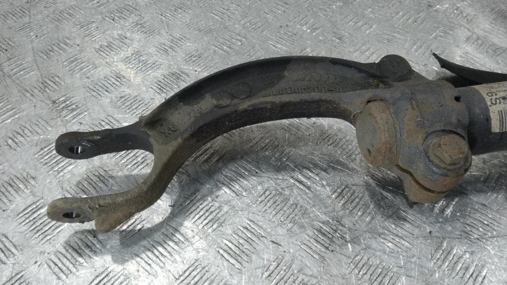 Стойка передняя левая к Audi A4 B8/8K (07-11)