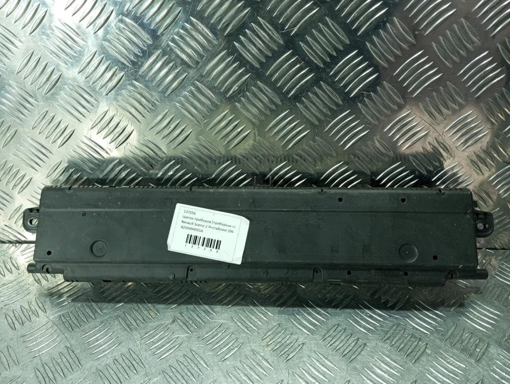 Щиток приборов (приборная панель) к Renault Scenic 2 Рестайлинг (06-09)