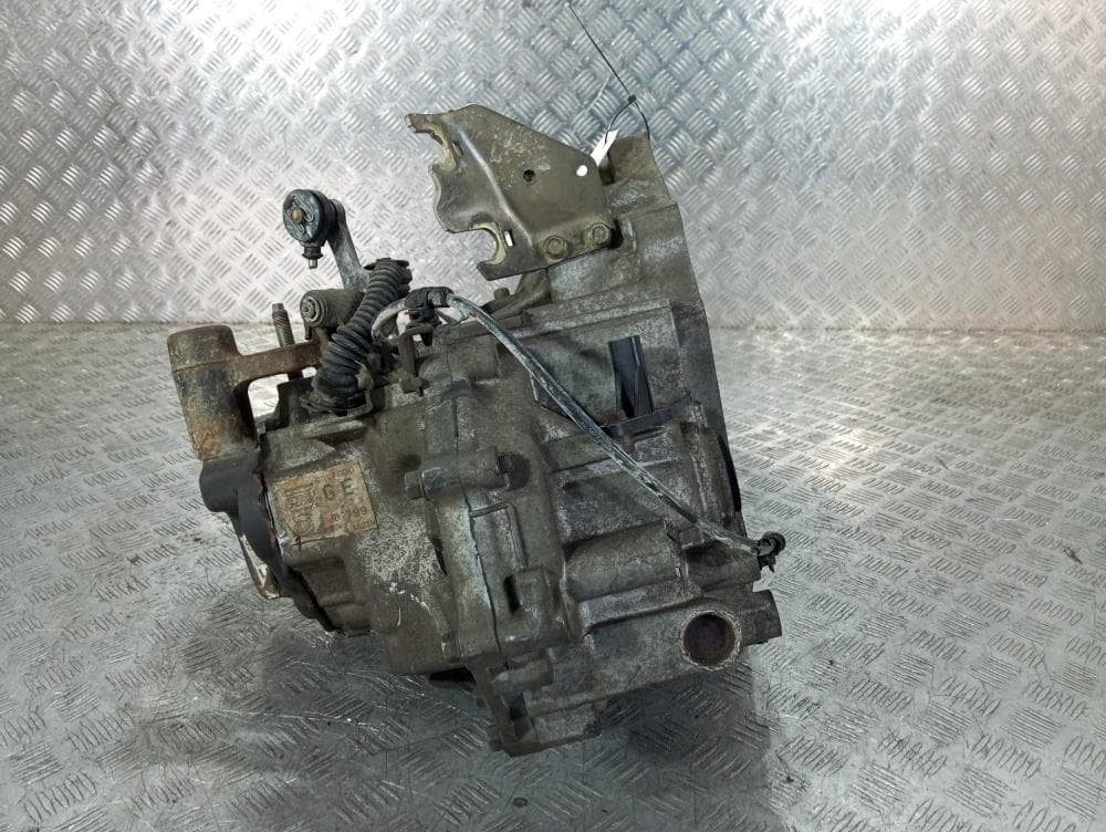 КПП механическая (МКПП) к Mazda 3 BK (03-06)