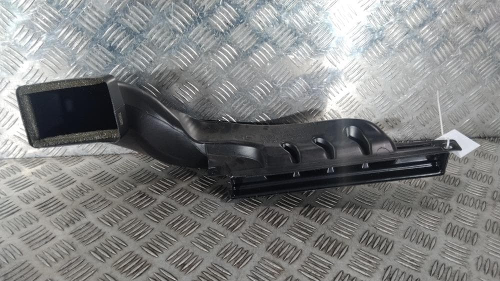 Воздуховод к Tesla Model 3 (17-21)