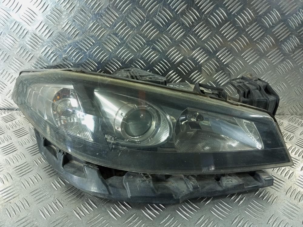 Фара правая к Renault Laguna 2 Рестайлинг (05-08)