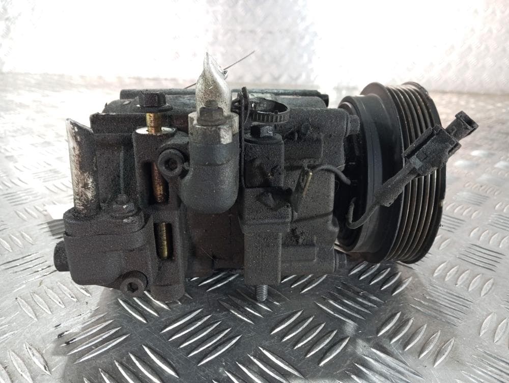 Компрессор кондиционера к Hyundai Sonata 4 (98-01)