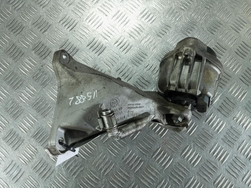 Кронштейн двигателя к BMW 3 E90/E91/E92/E93 (05-10)