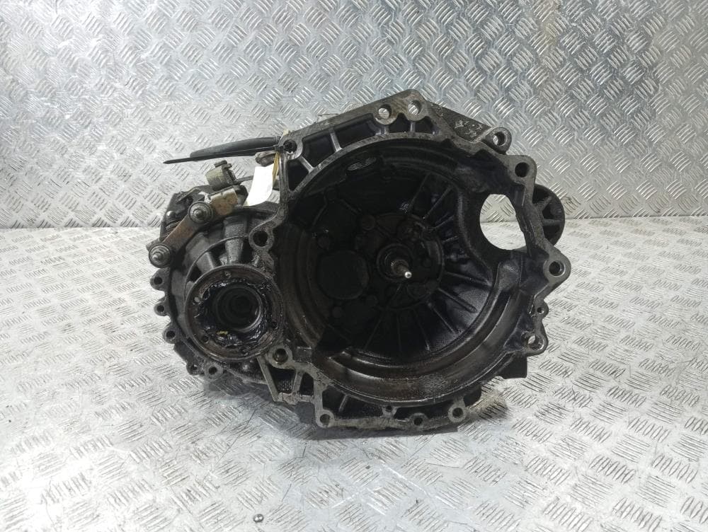 КПП механическая (МКПП) к Volkswagen Golf 4 (97-06)