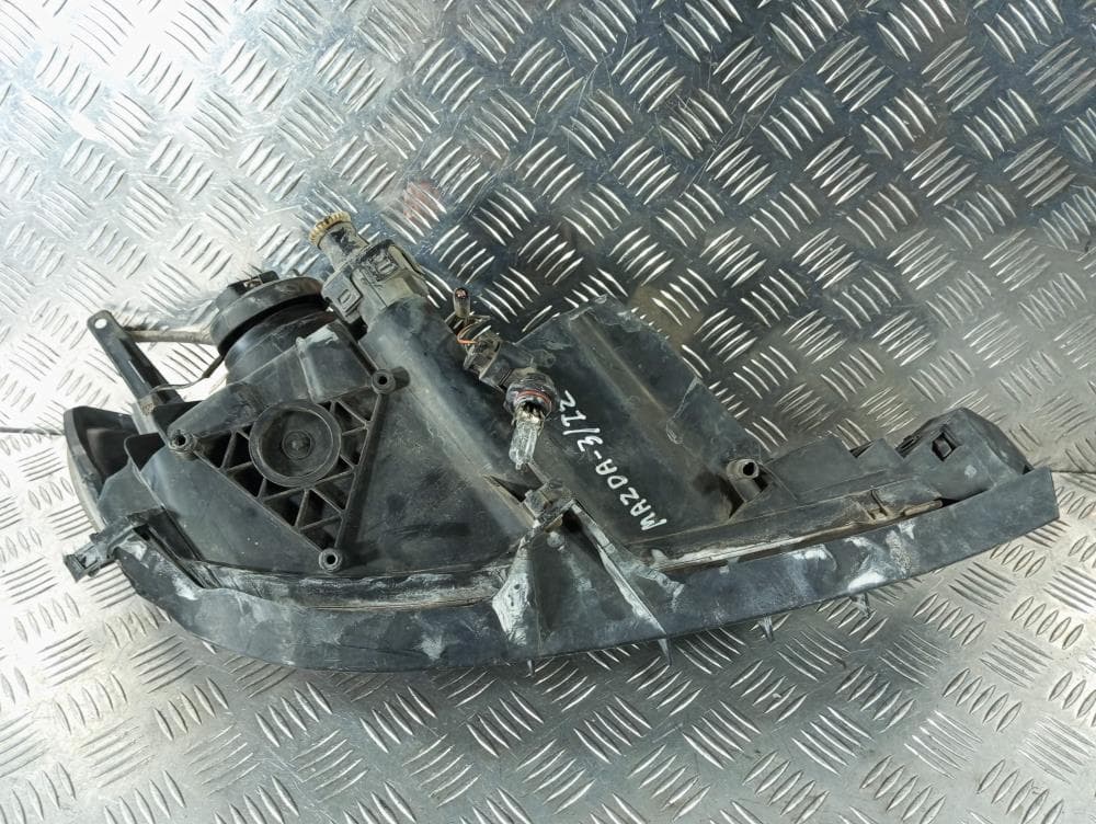 Фара левая к Mazda 3 BK (03-06)