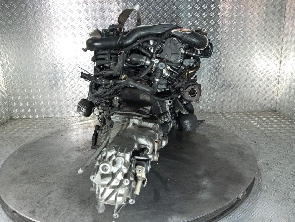 Двигатель к Audi A4 B6 (01-05)