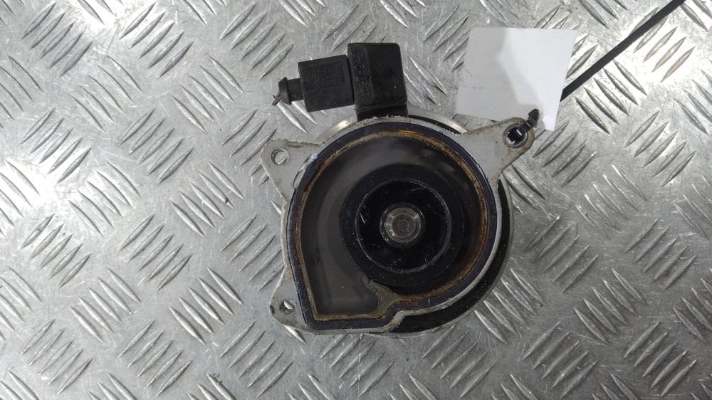 Помпа к Volkswagen Golf 6 (08-15)