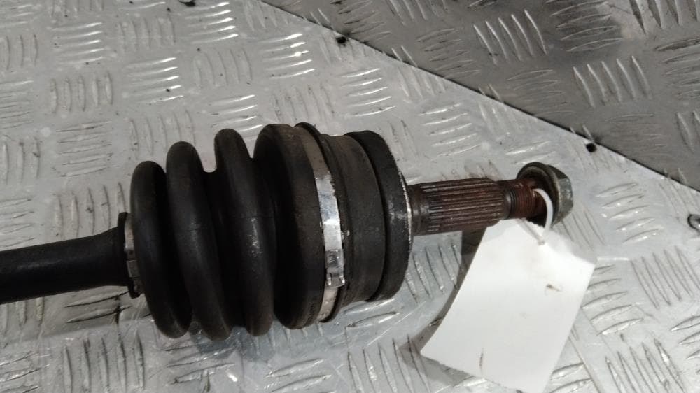 Полуось передняя правая (приводной вал, ШРУС) к Toyota Yaris 1 (99-03)