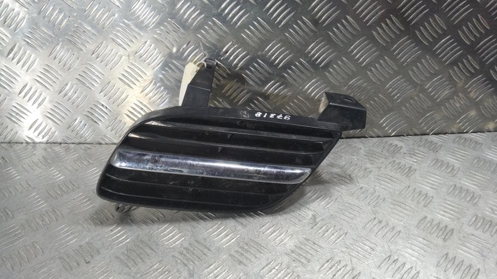 Заглушка (решетка) в бампер передний к Nissan  Almera N16 Рестайлинг (03-06)