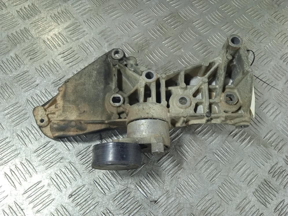 Кронштейн генератора к Renault Kangoo 1 Рестайлинг (03-07)