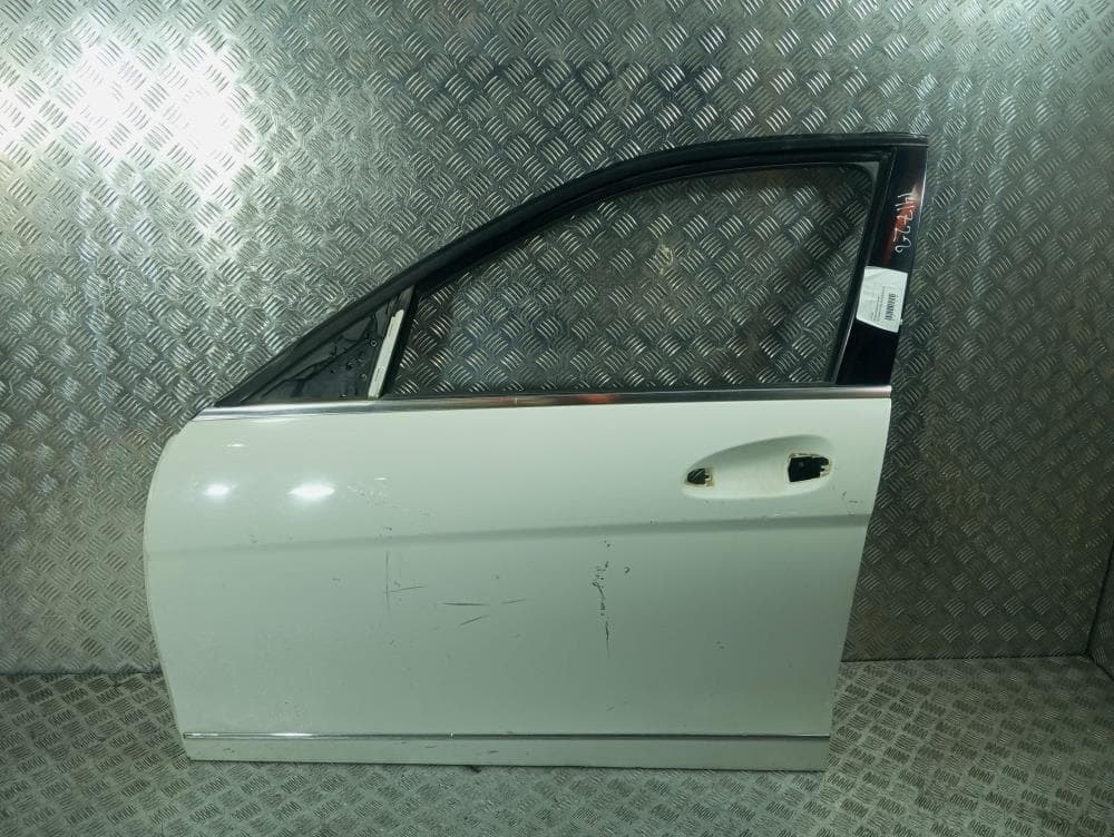 Дверь передняя левая к Mercedes C Class W204/S204/C204 (07-12)